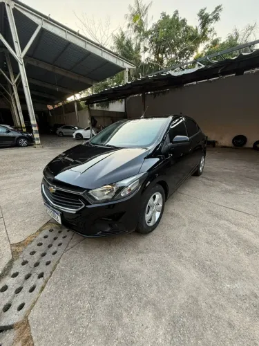 Onix 2019 LT automático 