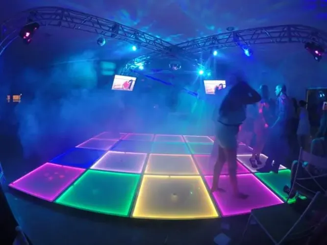 DJ para festa de casamento, Debutantes, Aniversário e corporativos.