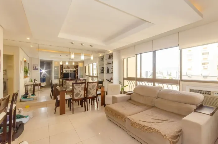 Santa Barbára Apartamento mobiliado de 3 dormitórios no bairro Passo da Areia