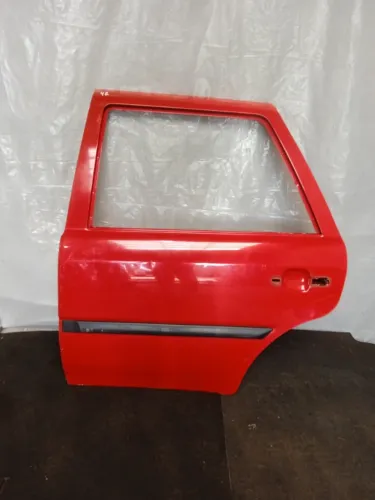 Porta Traseira Esquerda Vw Gol Parati G3 00 A 04 Vermelho 