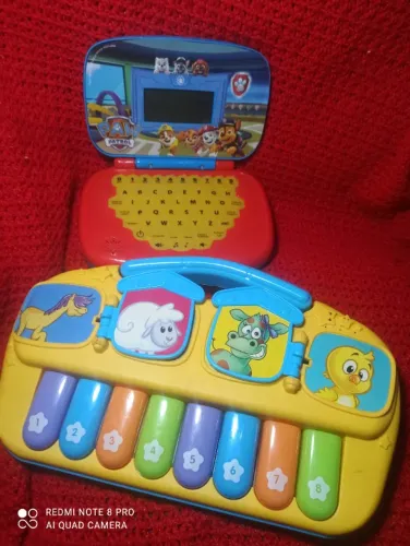 , leptop educativo e tecladinho