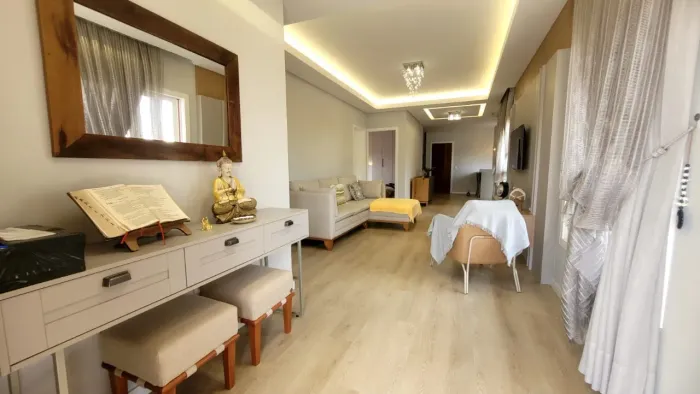 Casa moderna com 2 quartos no bairro Carianos