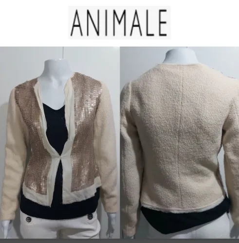 Animale casaco bege com paetes 