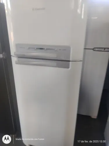 REFRIGERADOR ELECTROLUX DF 46 220V