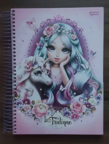 [NOVO] Caderno Jandaia 10 Matérias 200 Folhas La Fadinne