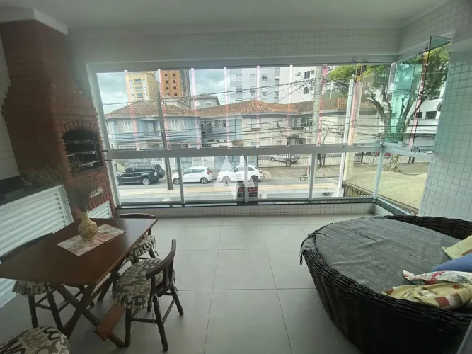 Casa sobreposta alta - 3 dormitórios (2 suites) sala c/ varanda gourmet e garagem p/ 2 car