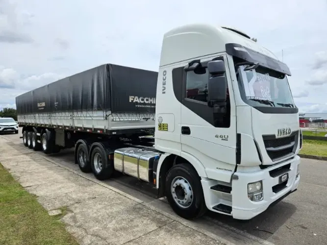 Iveco Hiway 440 6x2 Ano 17 Teto Alto Automático Mola + 4 Eixo Facchini Tampa Alumínio 13.5