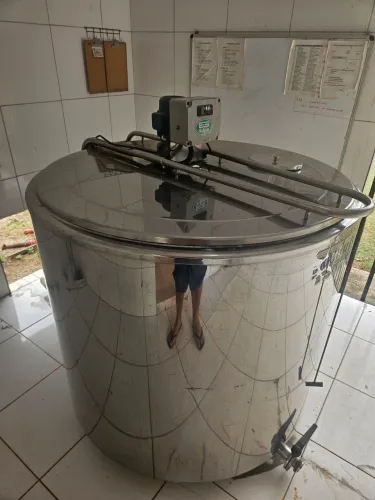 URGENTE! Tanque resfriador de leite - 1000 litros. Impecável!