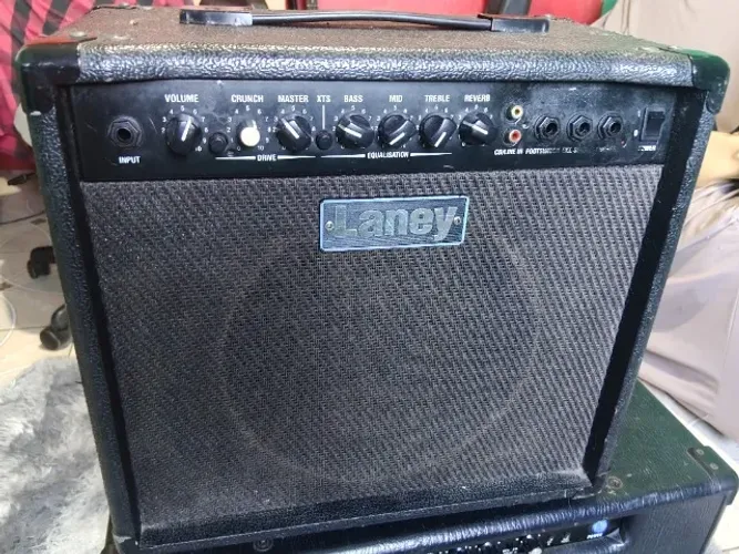 amplificador de guitarra Laney LX35R