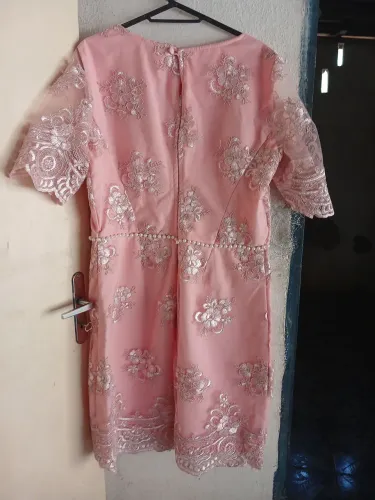 Vestido de festa Rosa rendado