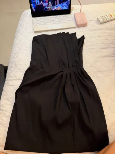 vestido arrumado curto preto