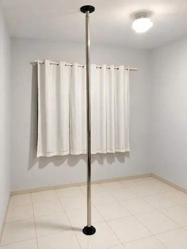 Pole Dance Gaia Pole Removível Estático Bipartido - 2,70 m