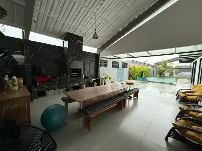Casa condomínio fechado bairro Lagoa