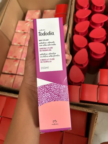 Body splash Ameixa e Flor de Baunilha à pronta entrega/retirada
