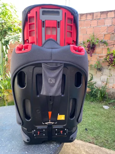 Vende se essa cadeirinha 500
