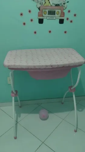 Banheira menina