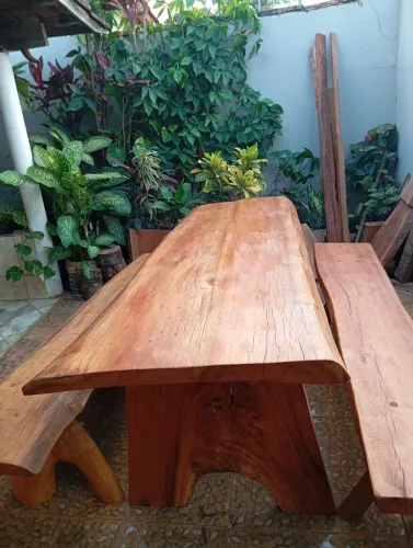 Mesa Rústica 