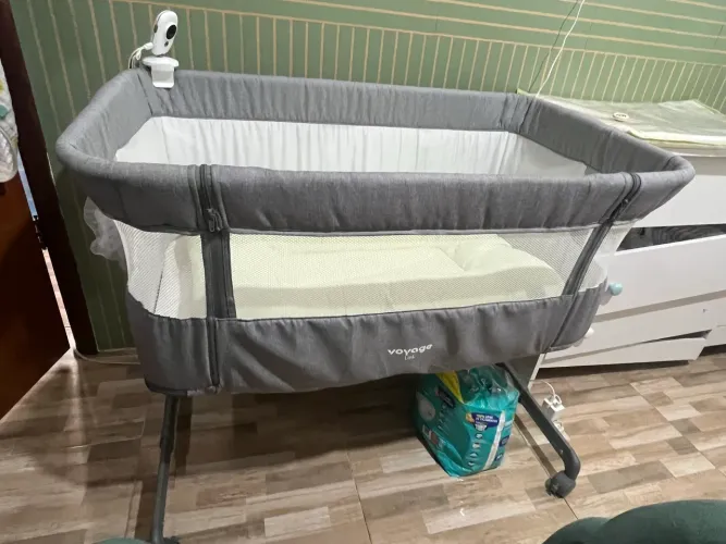 Berço Portátil Voyage Cinza - Semi Novo