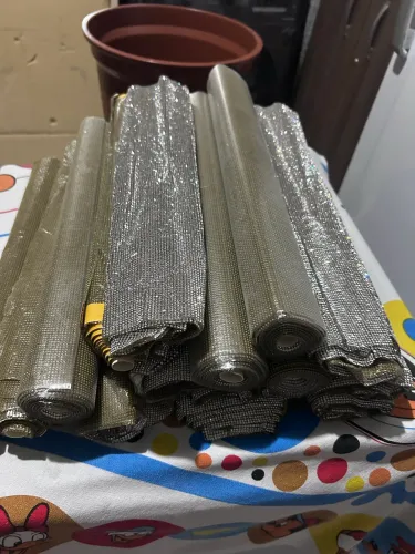 15 Rolos de Strass  ? VENDO LOTE COM 15 ROLOS DE STRASS 