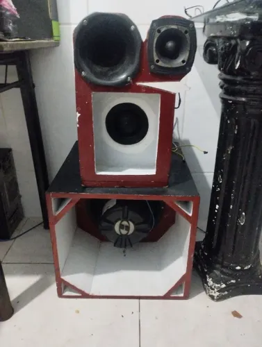 VENDO SOM DE MALA