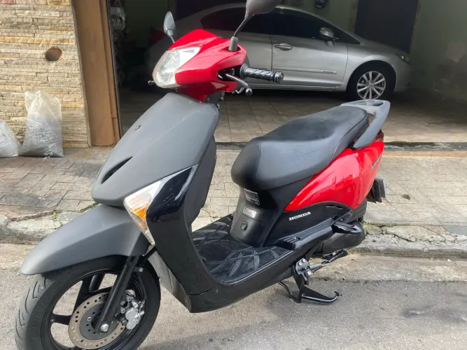 Vendo Honda Lead excelente estado