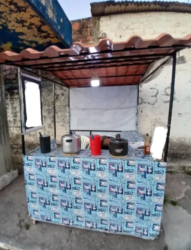 Barraca de ferro para vender lanches