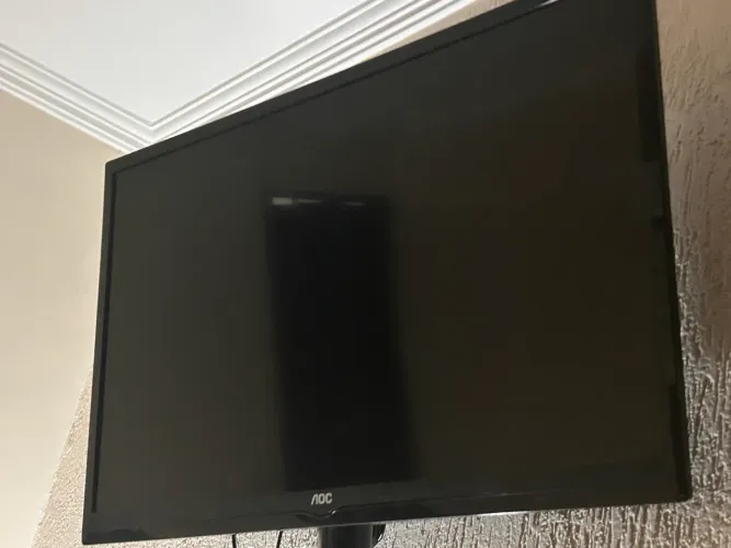 Televisão AOC 42 polegadas