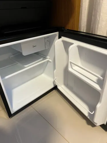 Frigobar Midea