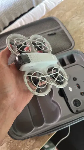 DJI Neo Fly More Combo + Case | Estado de Novo