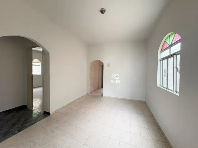 Casa para aluguel tem 75M² - Bairro Campo Alegre - Belo Horizonte - MG