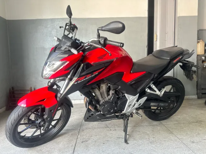 Twister 300F ABS 2023 em bom estado