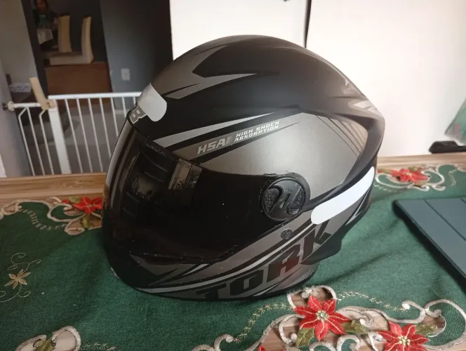 Capacete Fechado Moto Integral Pro Tork R8 Viseira Cristal