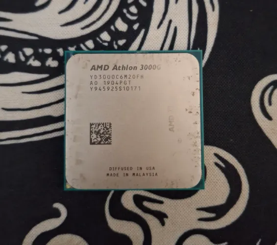 AMD RYZEN ATLHON 3000G PLACA DE VÍDEO INTEGRADA
