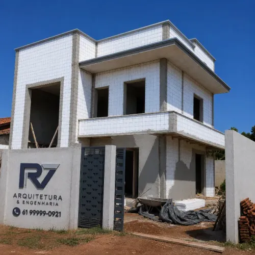 CASA OU SOBRADO EPS É A SOLUÇAO PROJETO E EXECUÇAO BRASILIA E GOIAS