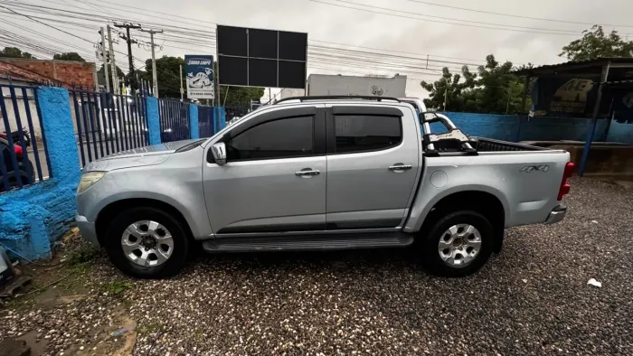 Chevrolet S10 Pick-up LTZ 2.8 TDI 4X4 CD Dies.aut 2013