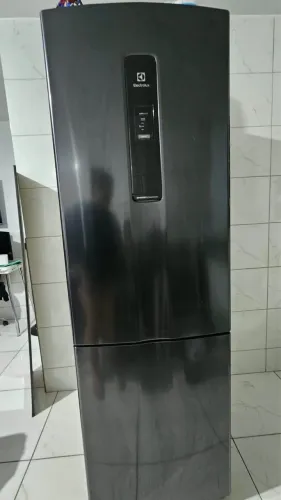 Geladeira Inox Electrolux 400L Inverter