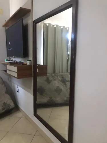 Espelho muito grande