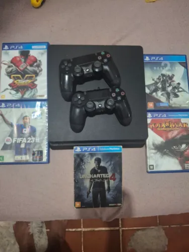Ps4 com 102 jogos