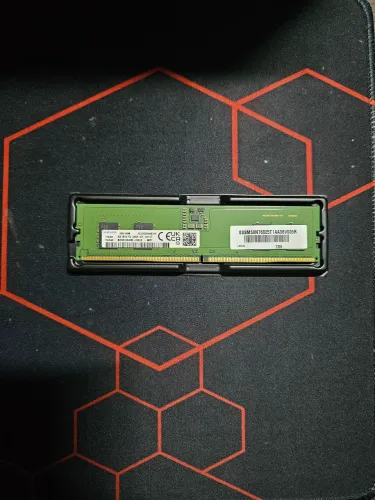Memória RAM Samsung DDR5 8GB 4800MHz Desktop (Novo / Sem Caixa)