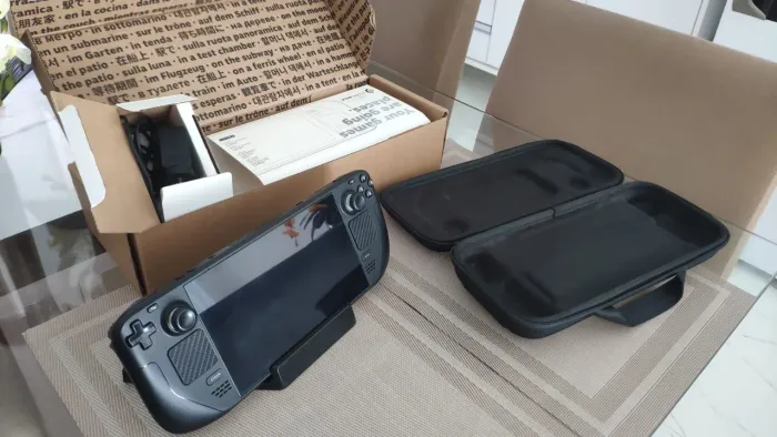 Steam Deck 2TB na Caixa + Dock + Case
