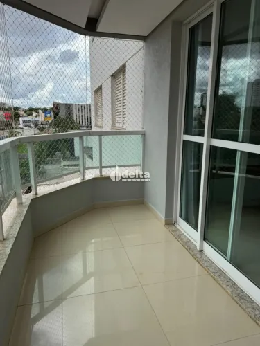 Apartamento com 3 quartos sendo 1 suíte disponível para locação no bairro Saraiva em Uberl