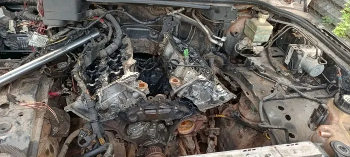 Vendo peças de motor da land Rover Discovery 3