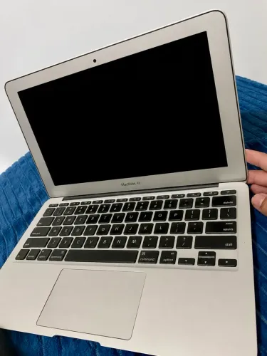MacBook Air 2011