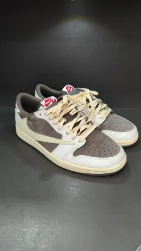 Travis Scott x Air Jordan 1 Low Reverse Mocha