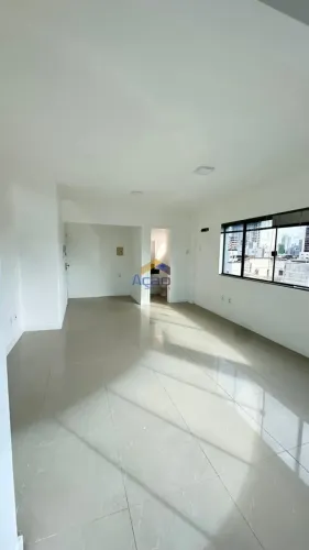Sala Comercial para Locação Com 40m² no Centro de Itajaí/SC