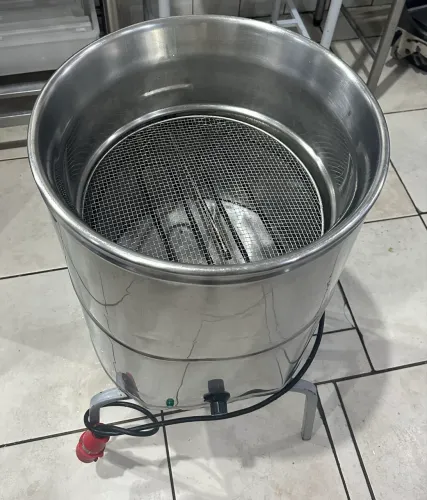 Fritadeira elétrica industrial em aço inox, ideal para restaurantes, lanchonetes