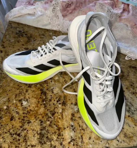 Tênis de corrida Adidas evo sl