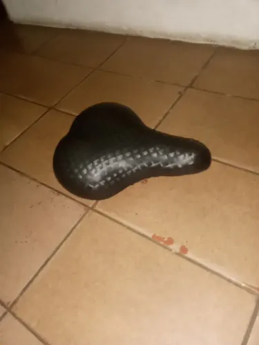 Banco para bike aconchegado e grande