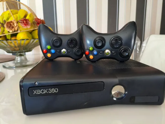Xbox 360 +10 jogos