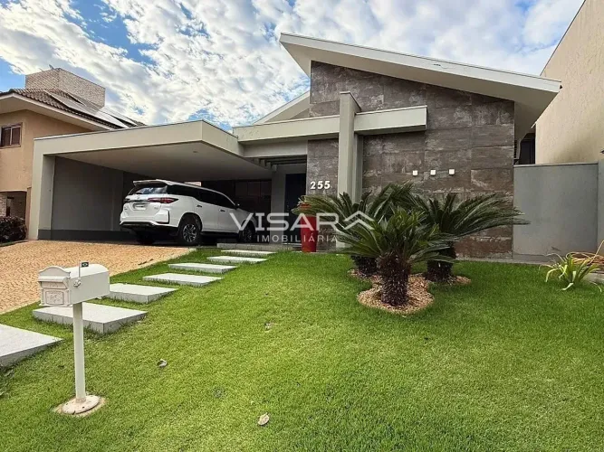 Casa com 03 suítes à venda - Condomínio fechado Ecoville Residence & Resort em Dourados/MS